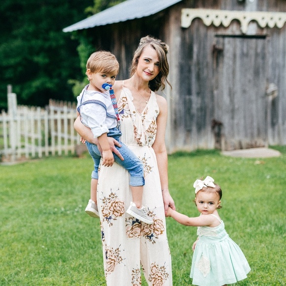 Meet your Posher, Simone - Picture 2 of 2